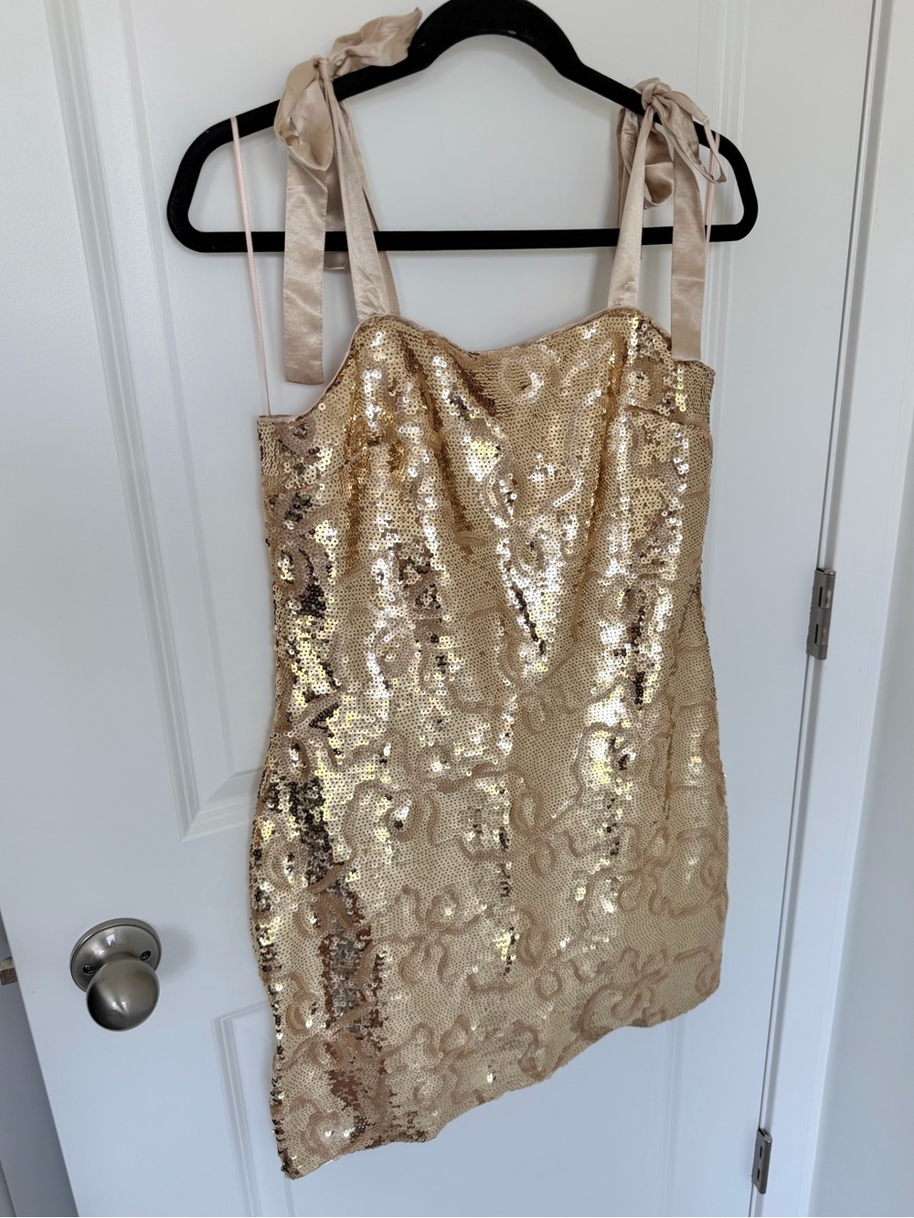 Vici Soryn Metallic Gold Sequin Tie-Shoulder Mini Dress - Picture 10 of 13